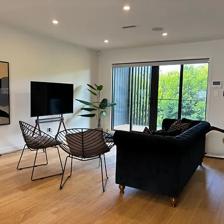 Epsom Tidy House Unit 5 Vila